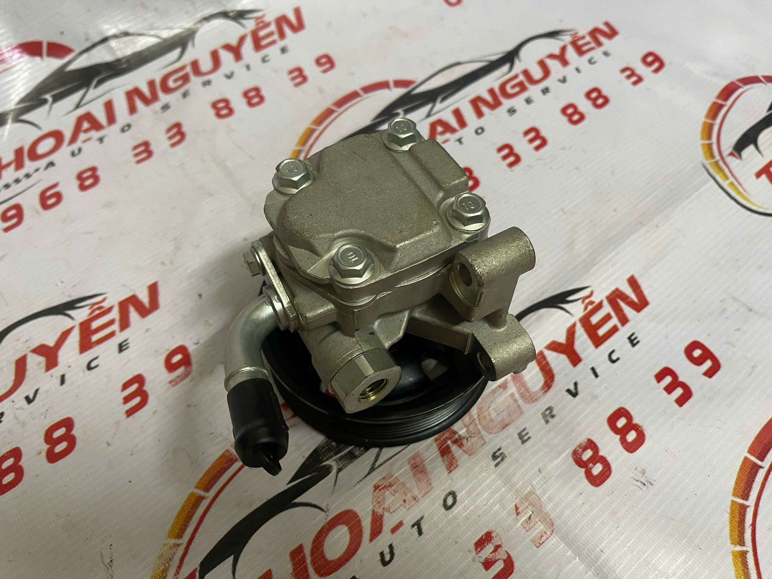 Bơm trợ lực Ford Ranger đời 2015-2018 mã AB313A696AB
